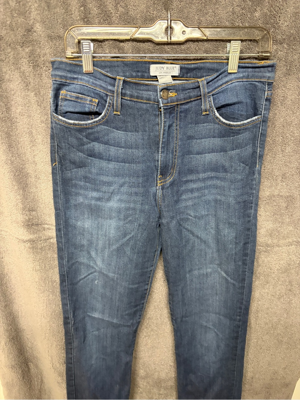 Judy Blue Medium Wash Skinny Jeans